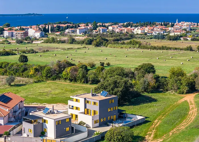 Palatium I Vila *